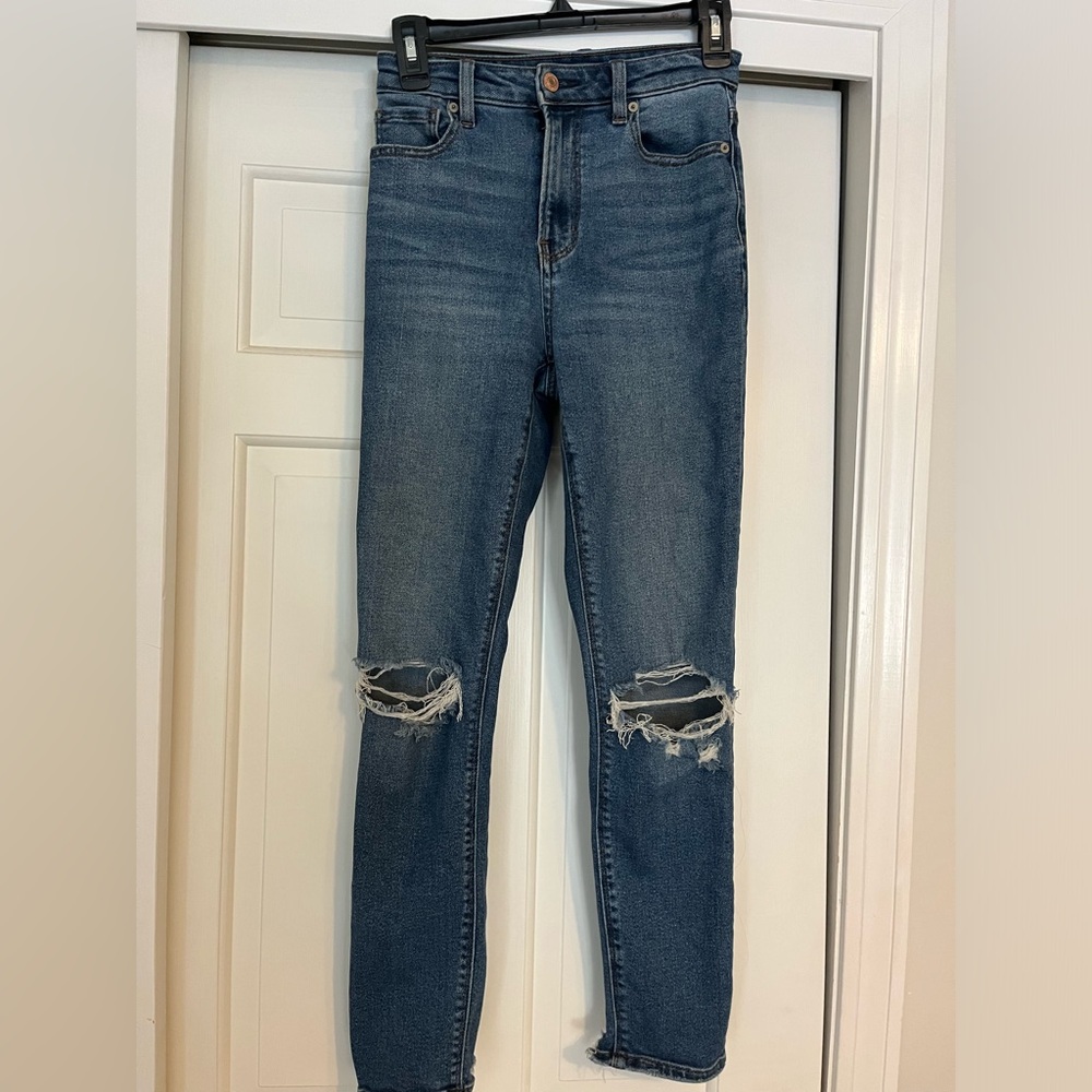 American Eagle women’s high rise “mom jean” size 00